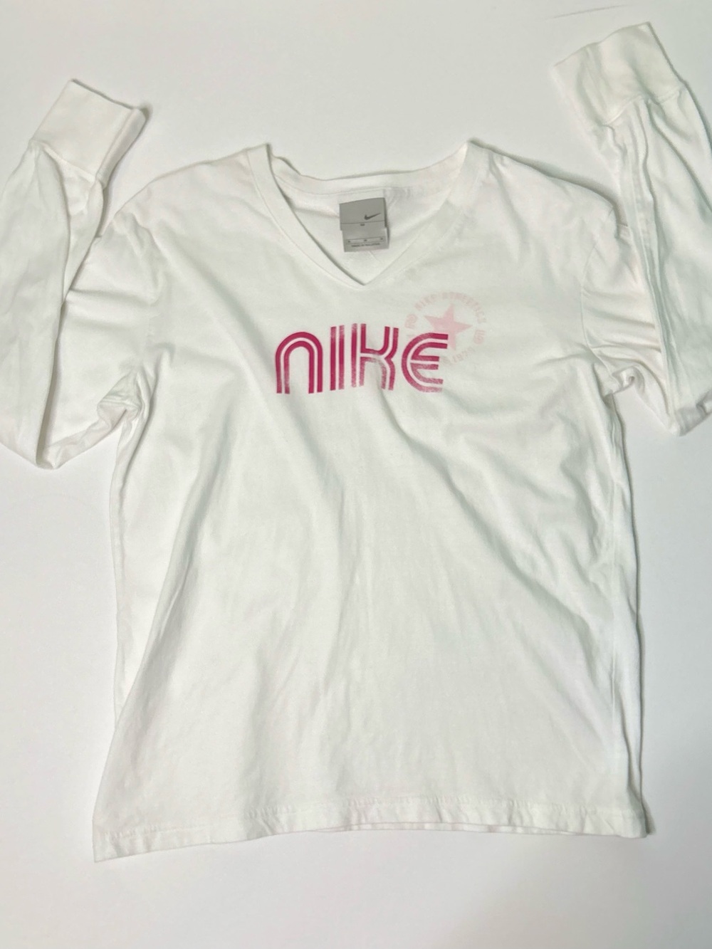 Vintage Y2K Nike long sleeve with pink trim back v-neck 100% Cotton